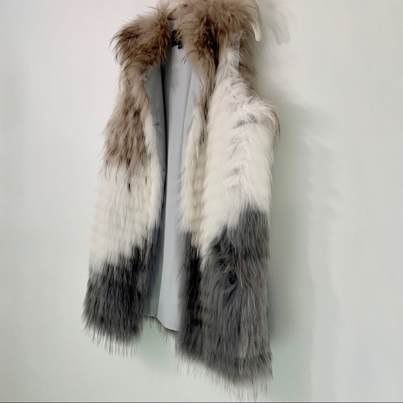 Linda Richards Unique Fox Fur Ombre Vest - Picture 3 of 12